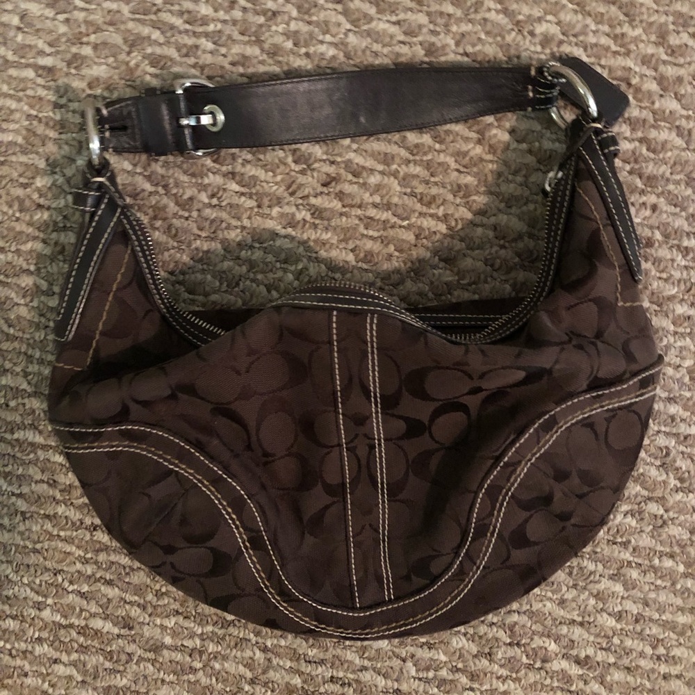 Authentic coach signature c’s purse